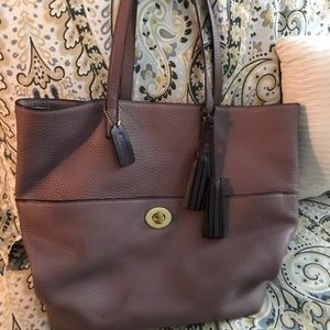 Authentic coach bucket tote